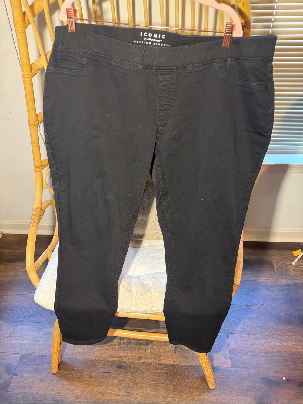 Ashley Stewart Iconic Pull-On Jegging Jeans Black Size 24